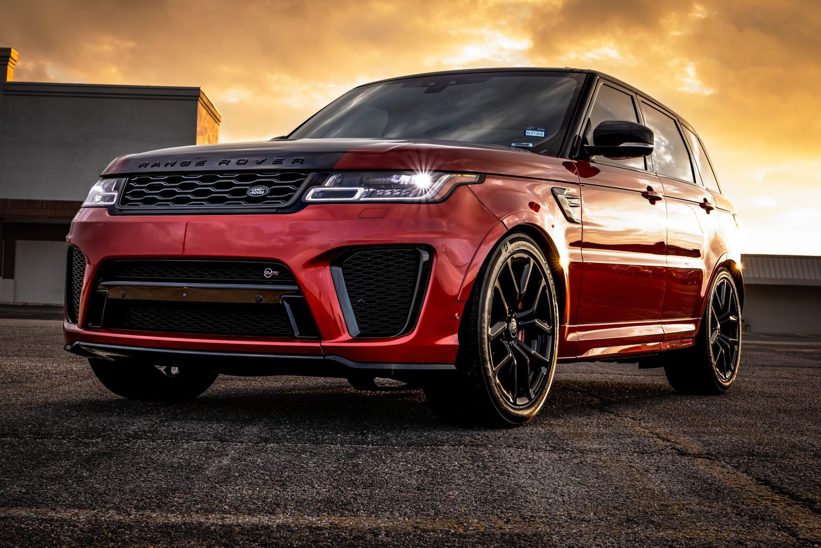 http://Exec%20Auto%20Range%20Rover%20Photoshoot%209