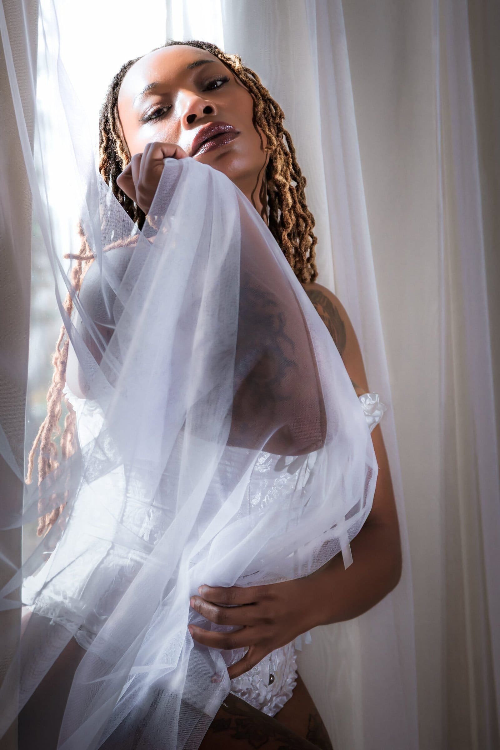 Fine Art Boudoir vs. Traditional Boudoir: What's the Difference?